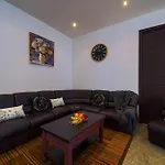 Luxury 4 Bedroom Pool Villa - Pv8