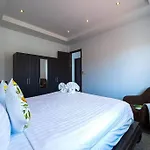 Luxury 4 Bedroom Pool Villa - Pv8
